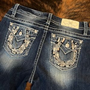 Miss me boot cut jeans with horse shoe pockets
